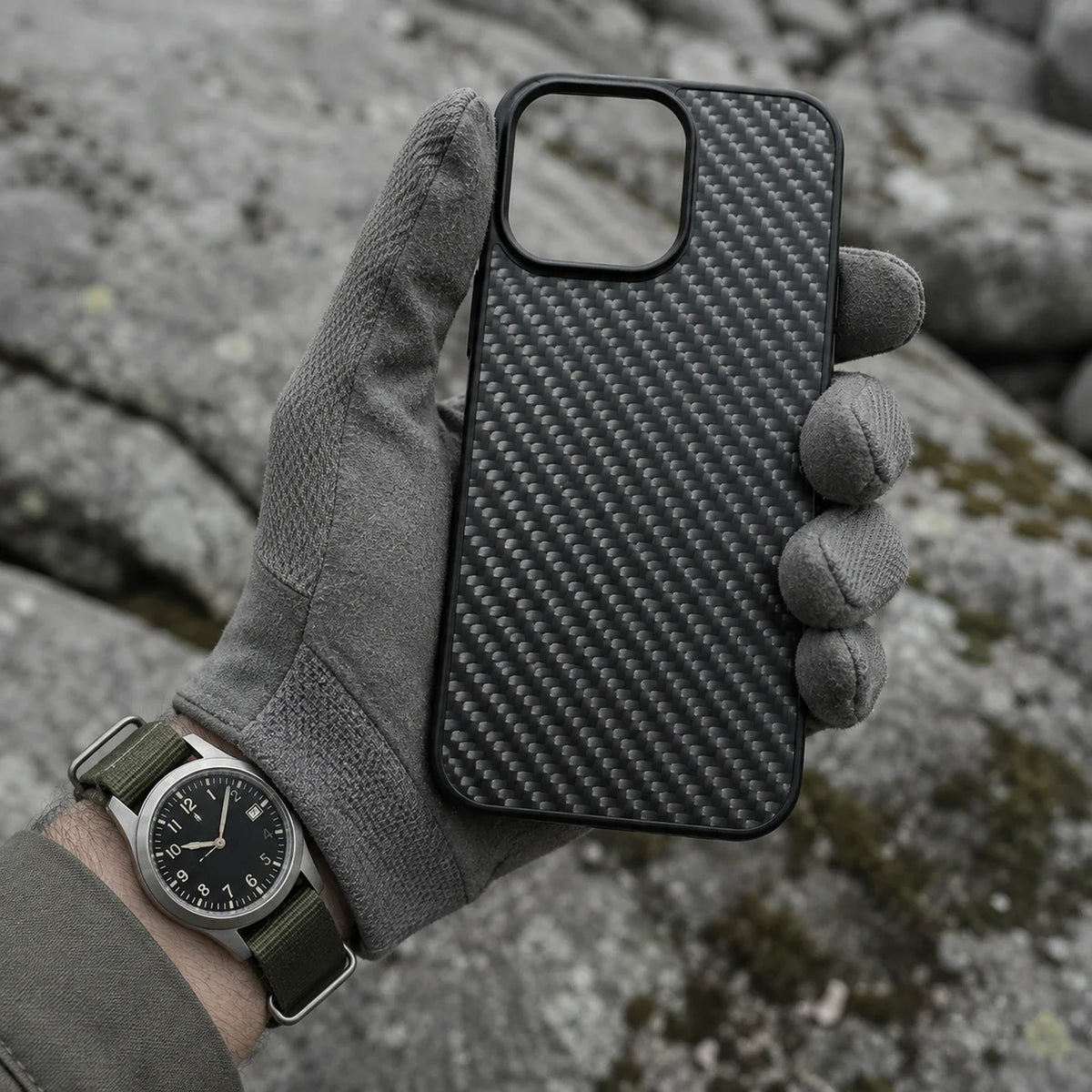 CarbonArmor Case — Carbon Fiber Magnetic iPhone Case for Tactical Everyday Carry