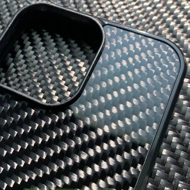 CarbonArmor Case — Carbon Fiber Magnetic iPhone Case for Tactical Everyday Carry