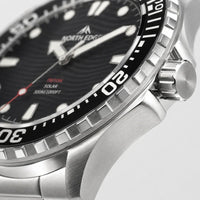 Brakmoor Quartzo 300 — Light-Charged 30ATM Dive Watch